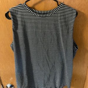 Lululemon stripe muscle tank - size 12